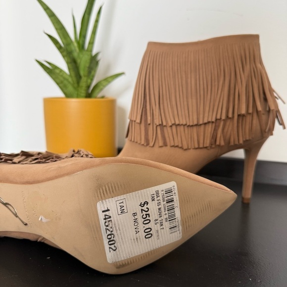 Brian Atwood tan suede fringe Nova high heel ankle boots - size 8.5 NWT - Picture 5 of 5